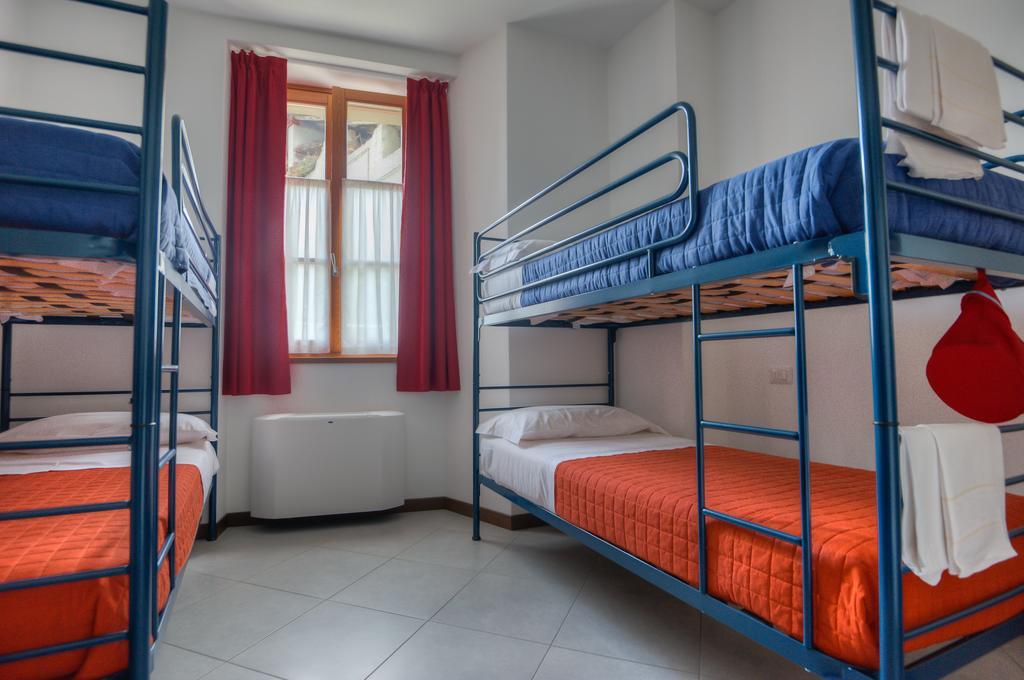 Aparthotel Il Seicento Sernio Habitación foto